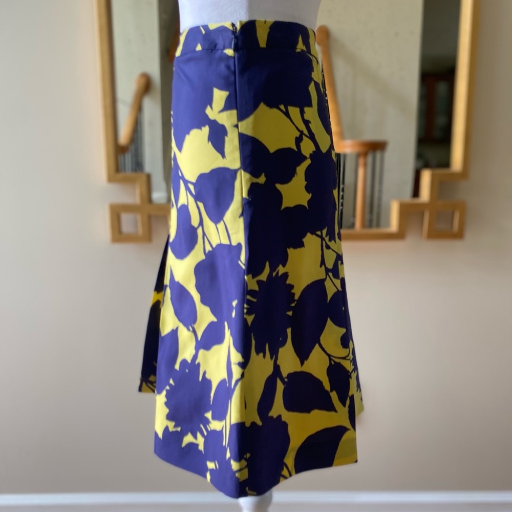 Moschino Silk Purple Yellow Pleated Floral Print Skirt US size 6 - Picture 5 of 13